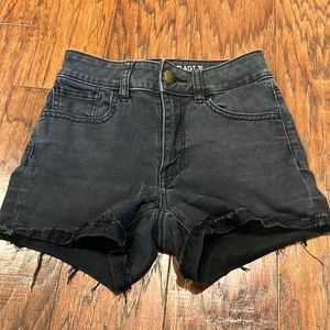 American Eagle High Rose Shortie size 00. Like new.